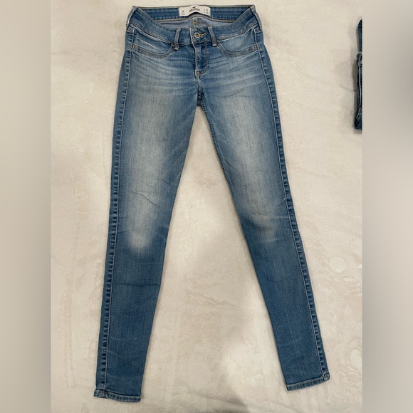 Hollister Denim Jeans Size 3R - Picture 1 of 3